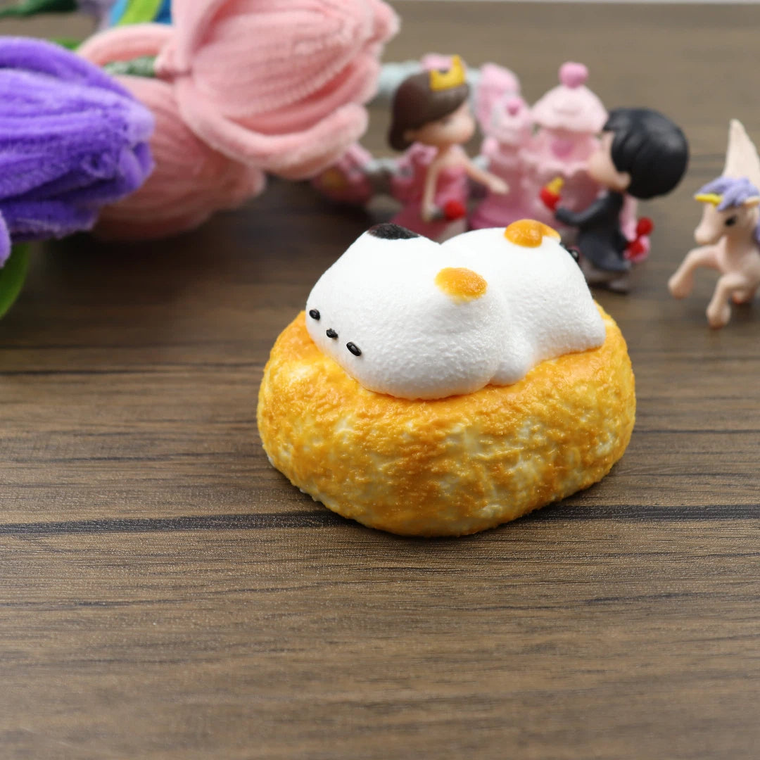Letssquishy Taba スクイーズ：パンを抱いた小さな花猫 – 手作り