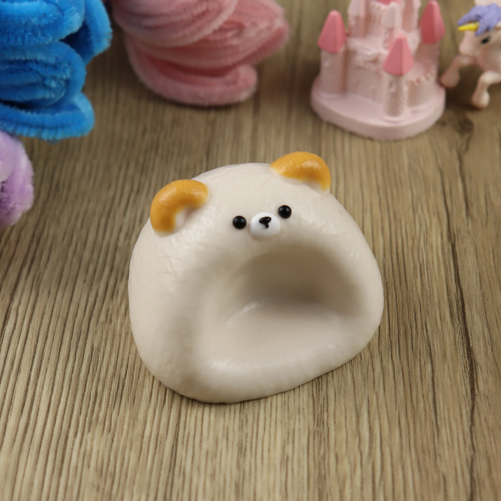Letssquishy Taba スクイーズ ソファで眠るクマ – 手作りシリコンデザートフィジェットトイ