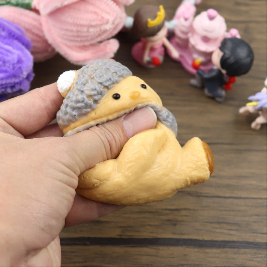 Letssquishy Taba スクイーズ：グレーの帽子をかぶったテディベア – 手作りシリコンスクイーズフィジェットトイ