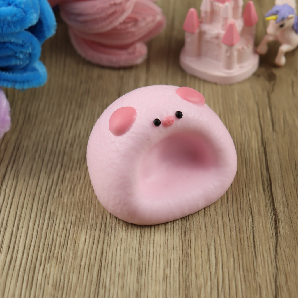 Letssquishy Taba スクイーズィー 愛らしい小さなソファとピンクのブタのかわいい装飾フィギュア